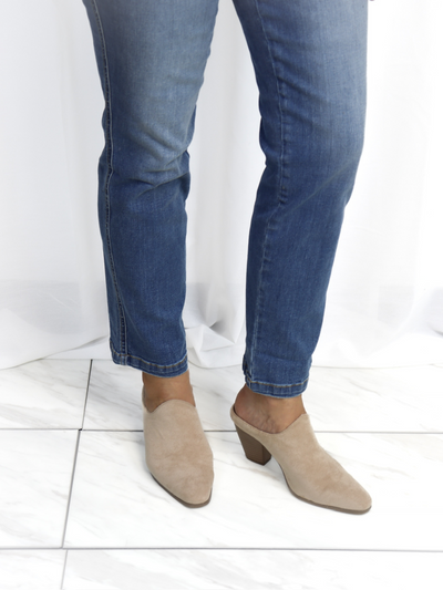 Vintage Indigo Straight Leg Jeans straight leg.