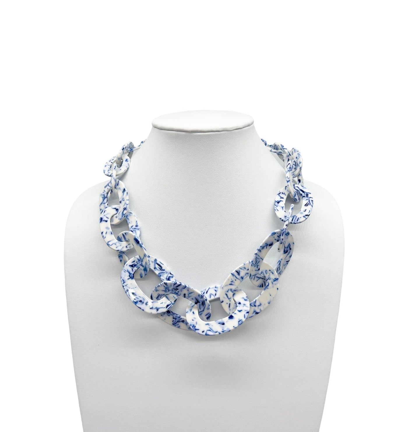 Blue and White Chunky Chain Collar Necklace | Fruit of the Vine Boutique 